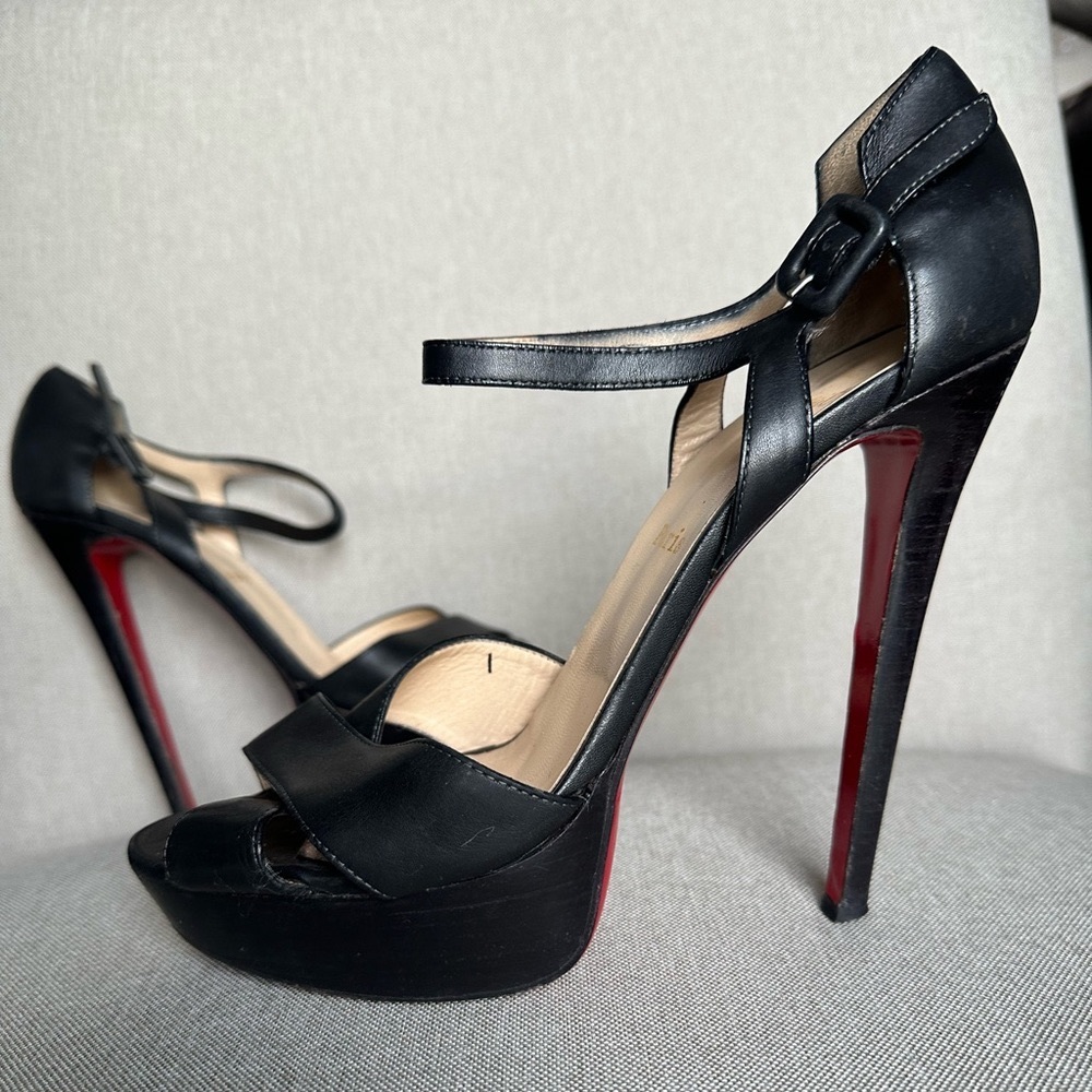 Louboutin high heel sandals size 41